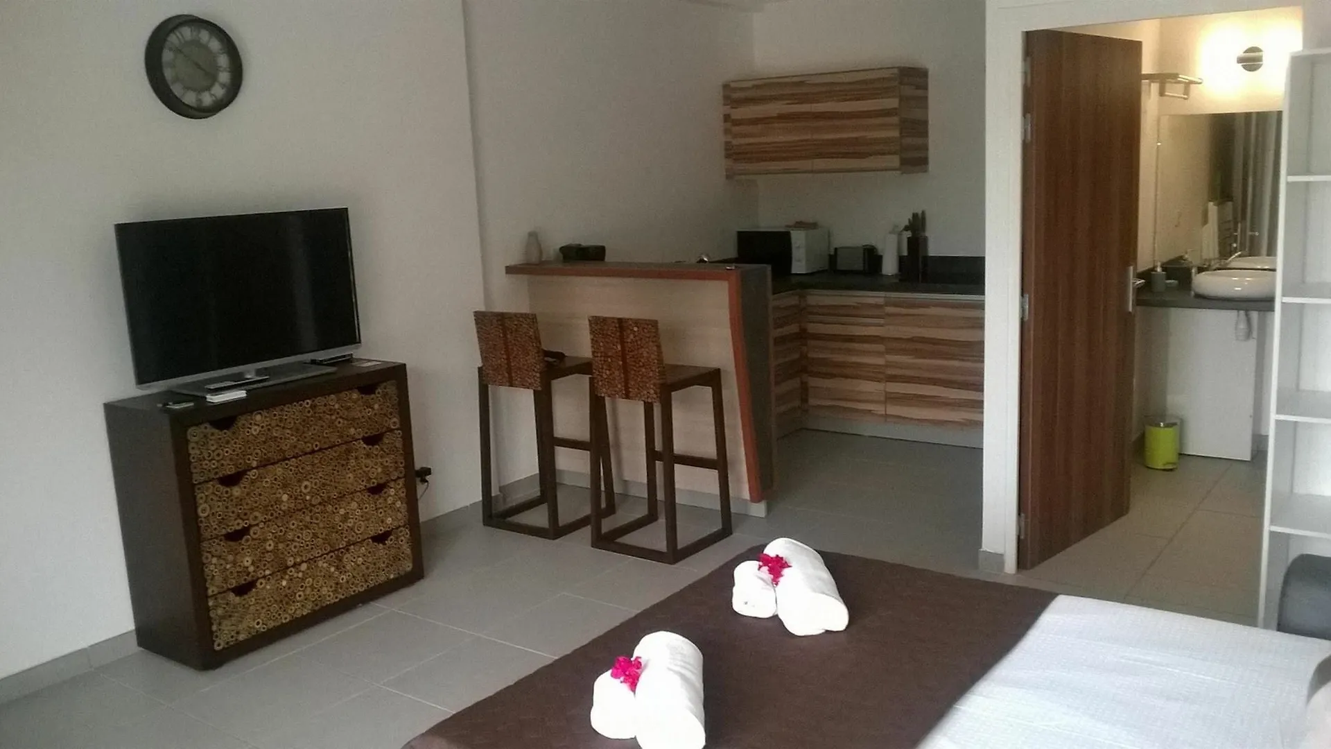 Studio In Saint-Francois, With Wonderful City View, Balcony And Wifi - Saint-Francois (Grande-Terre)